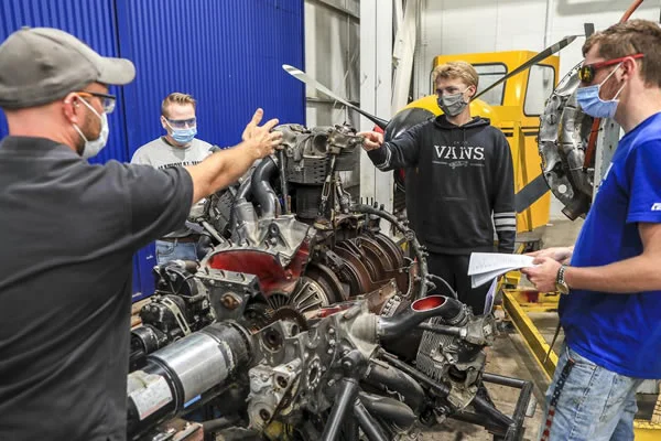 Lake Superior College keeps faith in its airplane mechanics program